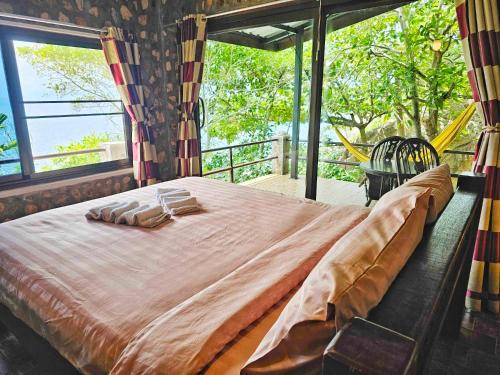 Tao Thong Villa 2 in June Juea Bay