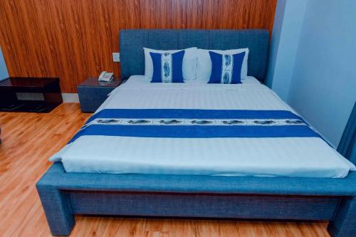 Superior Double Room image 7