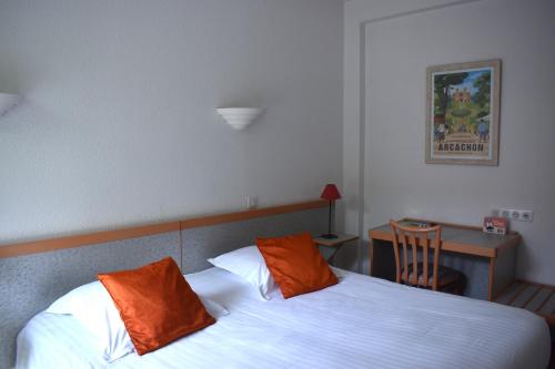 Hôtel Orange Marine - image 2