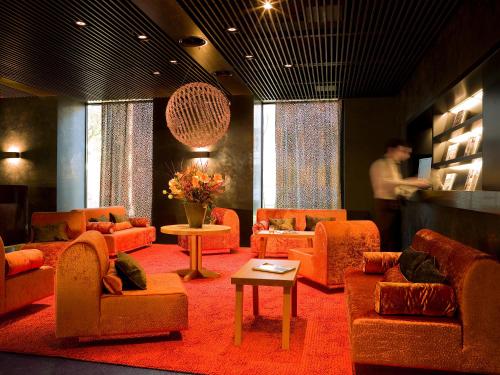 City Garden Hotel - image 2