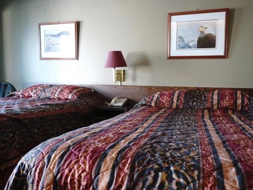 The Ritz Cafe and Motor Inn