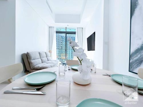 Elegant & Spacious 1bedroom with Balcony Dubai, Дубай (фото 3)