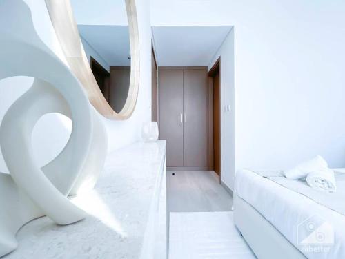 Elegant & Spacious 1bedroom with Balcony Dubai, Дубай (фото 4)