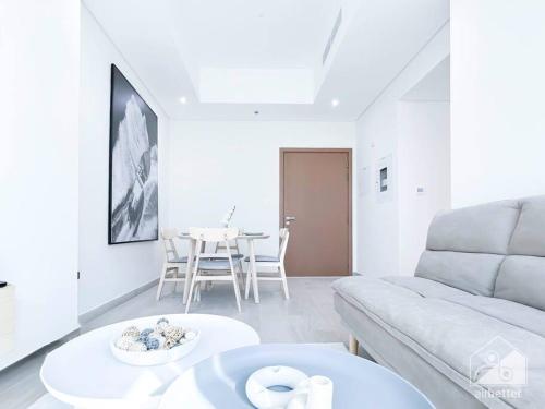 Elegant & Spacious 1bedroom with Balcony Dubai, Дубай (фото 6)