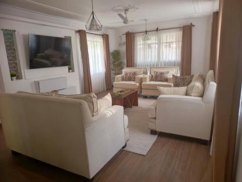 Létesítmények, Mudzini gardens - Luxury villa with a pool in Shanzu Beach