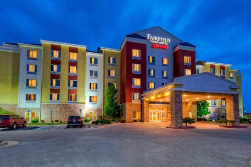 Fairfield Inn and Suites by Marriott Oklahoma City Airport - main image