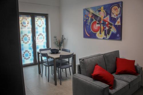 Two-Bedroom Deluxe Apartment with Balcony