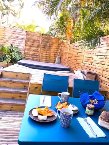 Ti Kaz' Entre-Deux Souffles in Entre Deux