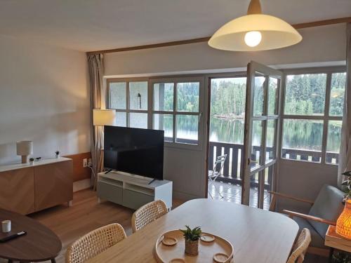 設施, Appartement am See in 海德米勒