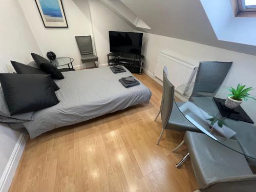 Cosy Penthouse suite happily sleeps up to five 5