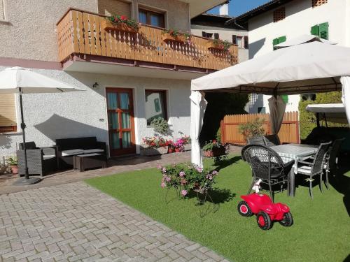  Appartamento "Laghet" a piano terra con giardino in Coredo
