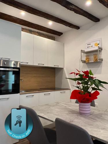 2 bedrooms, 4 beds
