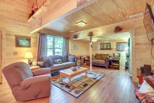 Just Fur Relaxin Sevierville Cabin with Hot Tub! - image 6