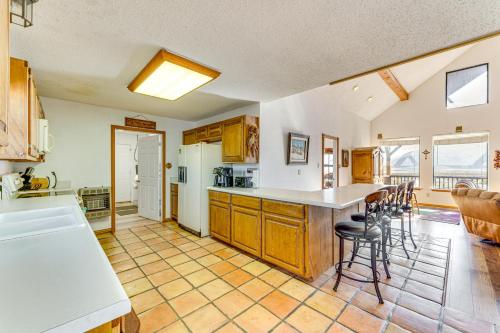 New Mexico Cabin Hideaway with Eagle Nest Lake Views in Eagle Nest, USA