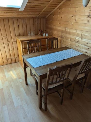 Eigene Etage im charmanten Holzhaus in Miesbach
