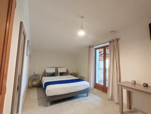 1 queen bed