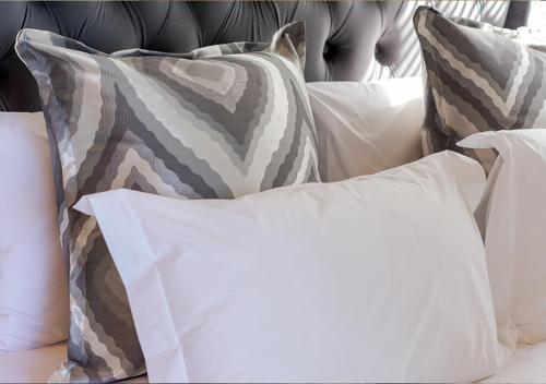 Sandton City Splendid Apartment 009 Power & Water Backup