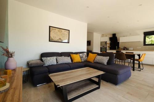 Villa Maudroume in 보르므 레 미모사
