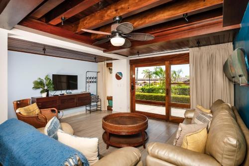 Seaside, 2-Min Beach Walk , Pool & Sunset Terrace in Playa Flamingo