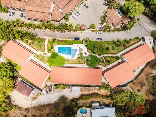 Seaside, 2-Min Beach Walk , Pool & Sunset Terrace in Playa Flamingo