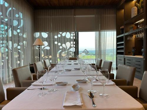 Casa Raíces Hotel Luxury & Viñedo in Los Galvanes, Mexico