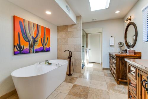 Luxe Ranch Refuge with Rooftop Patio and Mtn View - image 10