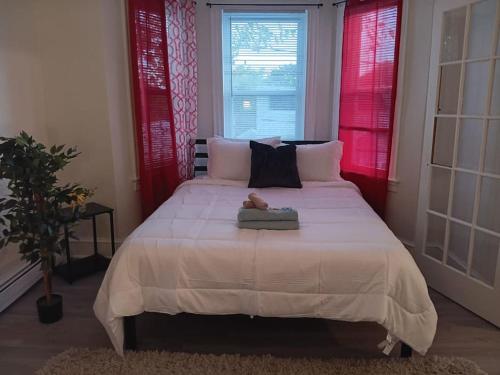 The Mid-Level Room # 4 at Centerdale Village NEW in North Providence, USA