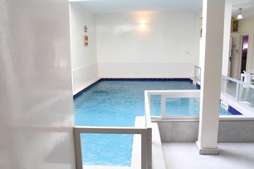 Villa paradis in Niaga