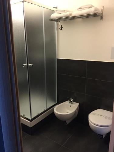 Factory Design - image 2