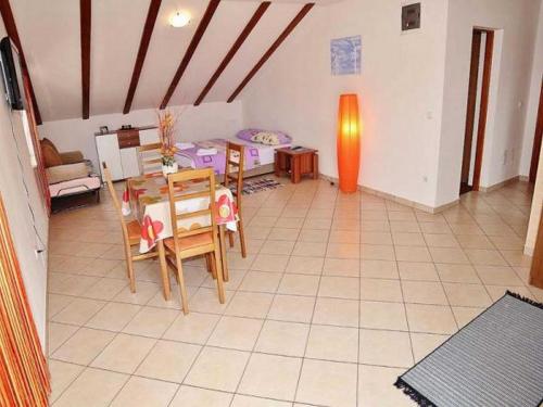 Apartments Dragica - One Bedroom Apartment with Balcony and Sea View B