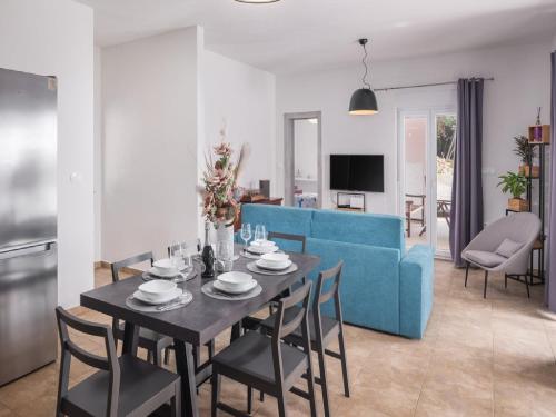 Villa Tomichic with Swimming Pool - Location, gîte - Labin