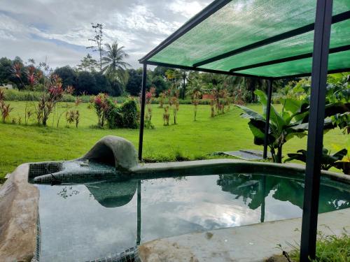 Eco Lodge&Farm Rustic Roots Reserve in Peninsula De Osa