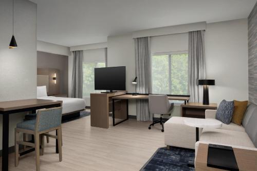 1 king bed, 1 sofa bed