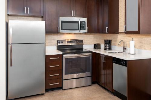 Residence Inn by Marriott Charlottesville Downtown - image 3