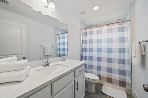 New! Few Minutes To Downtown, 10 To The Beach! in West Palm Beach, USA