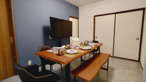 402 Newly opened Hotel Baika Family friendly Free parking 10 minutes to USJ