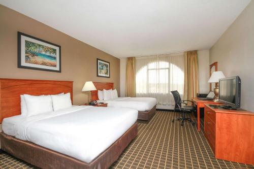 Clarion Inn & Suites Miami International Airport in Miami, USA