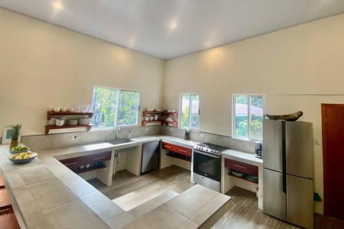 Three-Bedroom Holiday Home  image 5