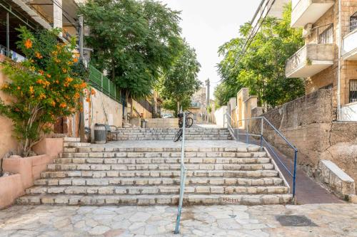 The J - Luxury Apartments By Localz