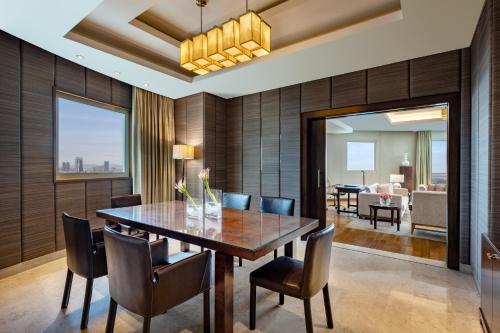 Facilities, Grand Millennium Al Wahda Abu Dhabi Hotel in Abu Dhabi
