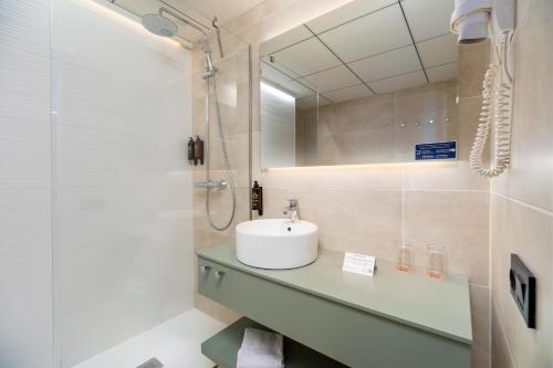 Ohtels Carabela Beach & Golf - image 11
