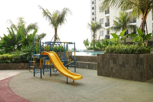 Warm and Tidy Studio at Cinere Resort Apartment By Travelio in Sukmajaya