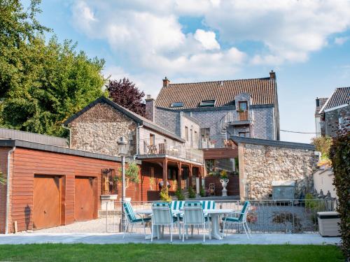 Les bons amis in La Calamine