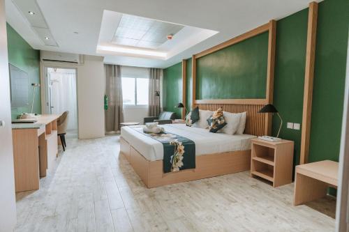 room detail thumbnail 1