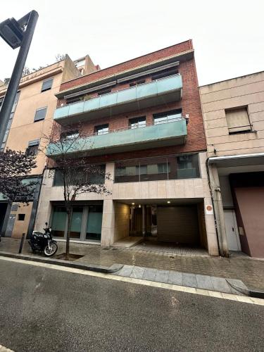 Two-Bedroom Apartment with Balcony and Terrace image 4
