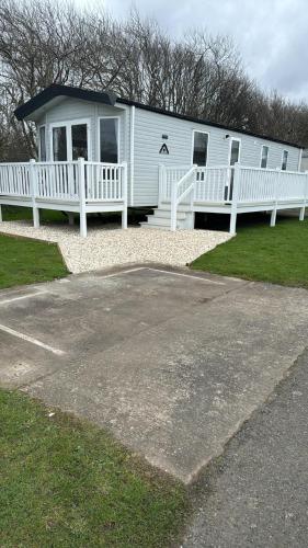 35 Beach Grove - Craig Tara, Ayr