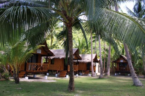 Ocam Ocam Mission Inn and Ocean-View Cottages - Palawan