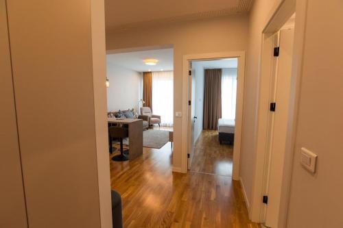Escapism - Premium 1BR Apartment with Parking, Bucarest (photo 10)