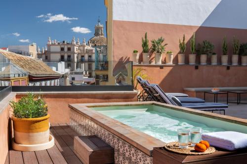 Casa Bedoya Suites & Colors by Magno Apartments, Seville