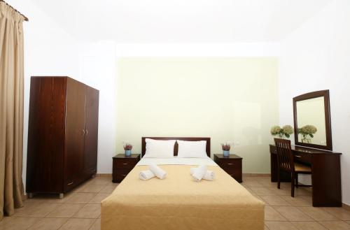 Palirria Hotel & Studios - main image
